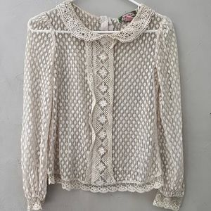 Flying Tomato Cream Lace Top Size S